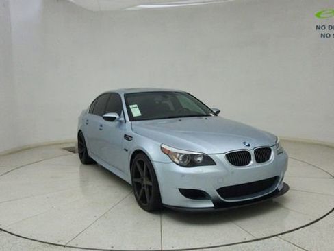 Used 2006 BMW M5 image 62