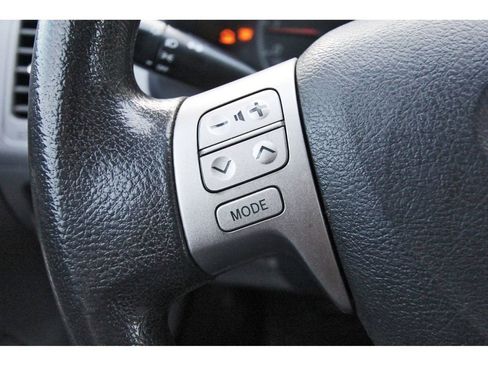 Used 2013 Toyota Corolla LE image 19