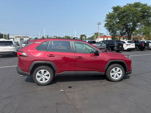 Used 2019 Toyota RAV4 LE w/ Carpet Mat Package AWD/4WD image 5