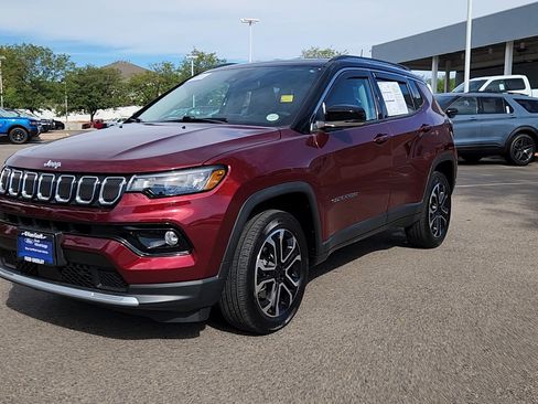 Used 2022 Jeep Compass Limited AWD/4WD image 3
