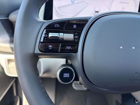 New 2025 Hyundai Ioniq 6 Limited image 12