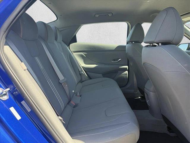 Used 2025 Hyundai Elantra Hybrid FWD image 15