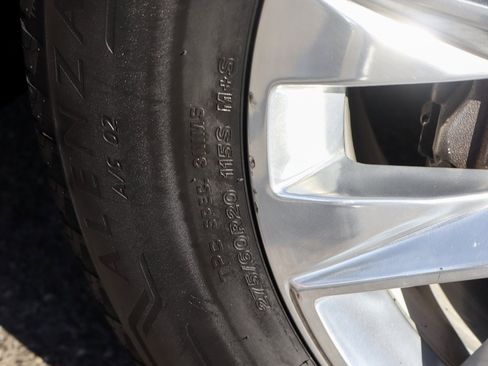 Used 2019 Chevrolet Silverado 1500 LTZ w/ LTZ Plus Package image 47