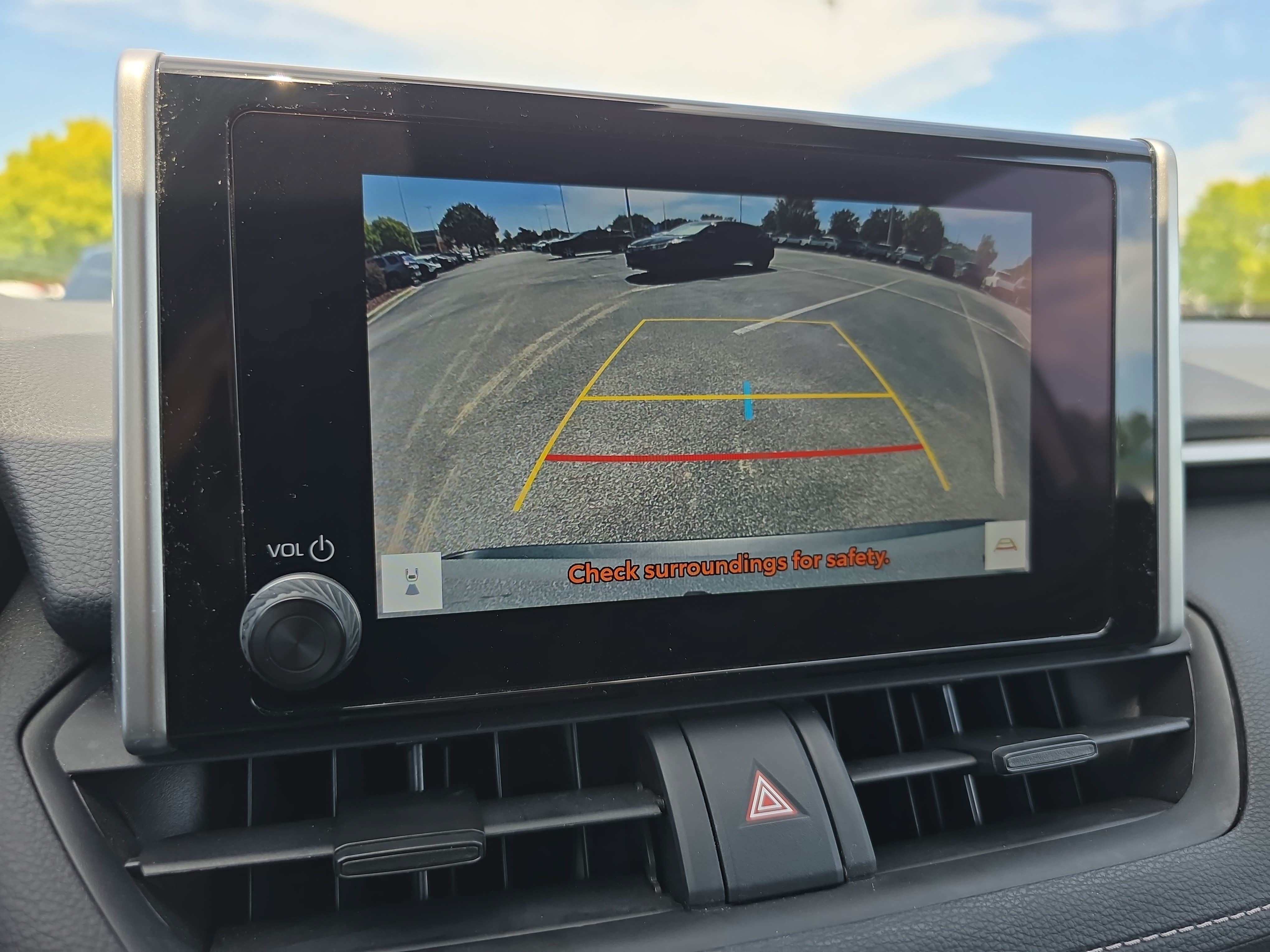 Used 2025 Toyota RAV4 XLE FWD image 21
