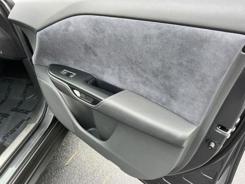 Used 2023 Lexus RZ 450e Premium w/ Accessory Package (Z1) image 15