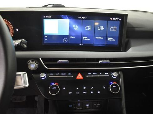 Used 2025 Hyundai Sonata SEL FWD image 19