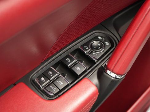 Used 2016 Porsche Cayenne GTS AWD/4WD image 34