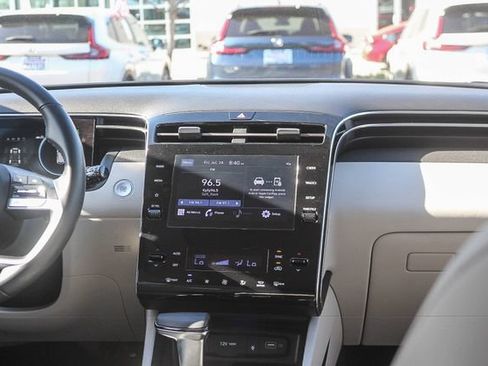 Used 2022 Hyundai Tucson SEL w/ Convenience + Premium Package AWD/4WD image 17