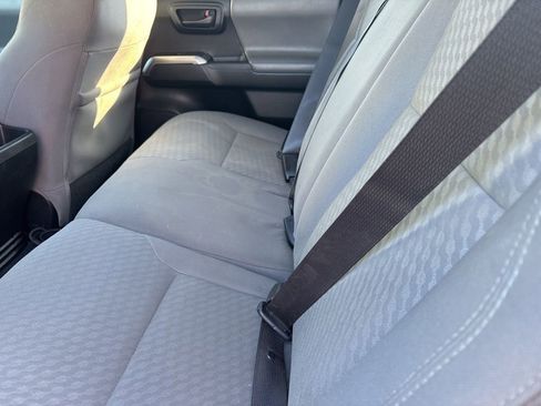 Used 2022 Toyota Tacoma SR5 RWD image 25