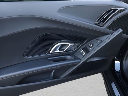 Used 2018 Audi R8 V10 image 10