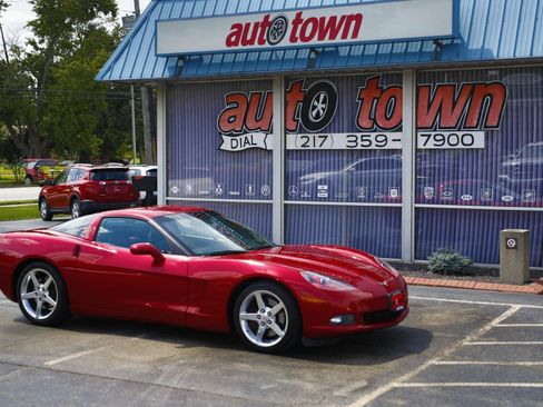 Used 2005 Chevrolet Corvette Coupe w/ Preferred Equipment Group RWD image 19