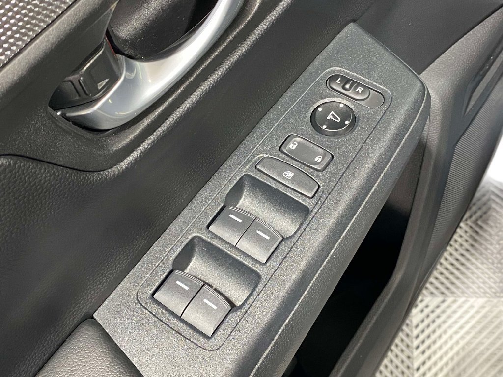 Used 2025 Honda CR-V Sport-L image 19
