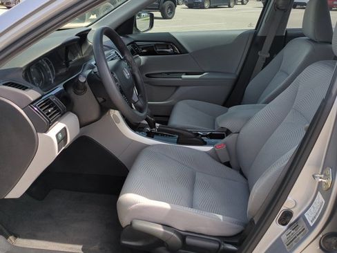 Used 2016 Honda Accord LX image 15