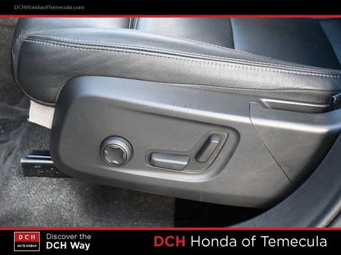 Used 2021 Volvo XC40 T4 Inscription image 17