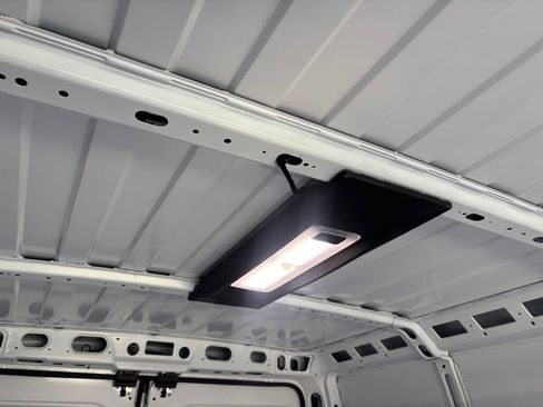 Used 2024 RAM ProMaster 2500 w/ Convenience Group FWD image 19