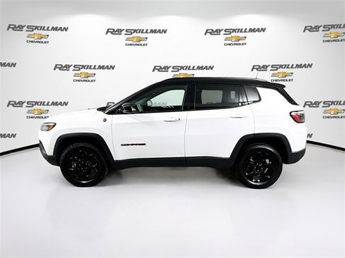 Used 2024 Jeep Compass Trailhawk image 4