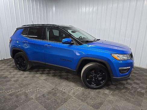 Used 2020 Jeep Compass Latitude image 1