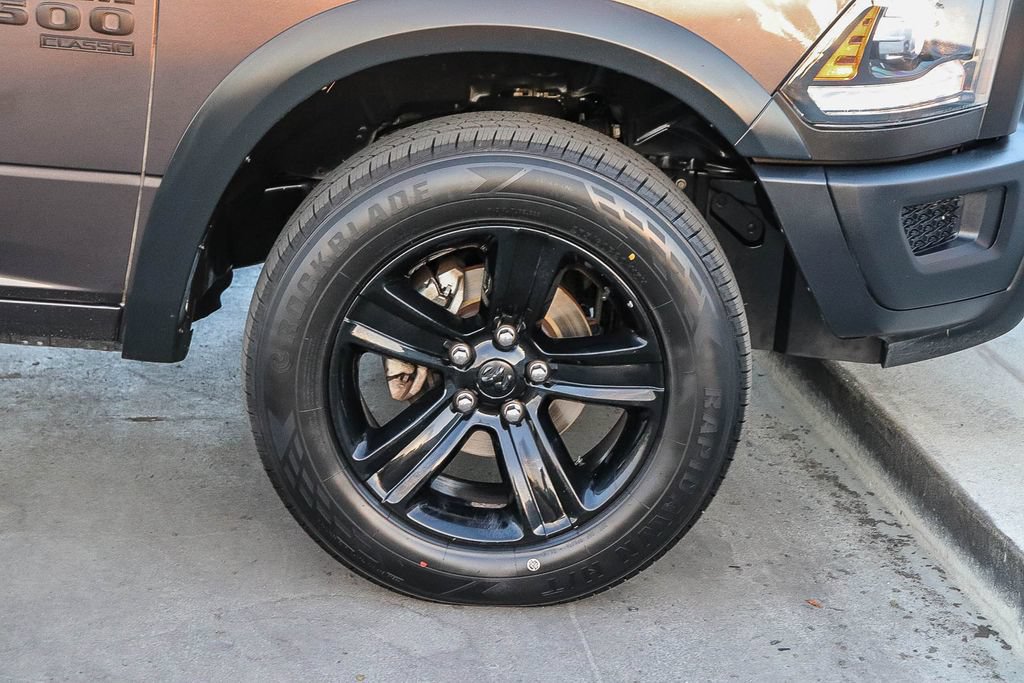 Used 2024 RAM 1500 Warlock AWD/4WD image 11