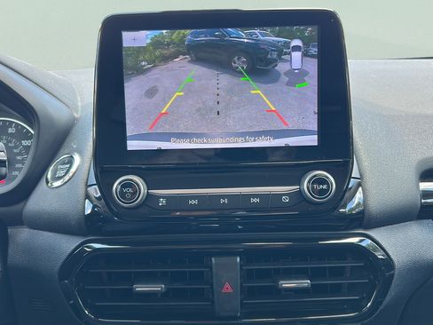 Used 2021 Ford EcoSport Titanium FWD image 17