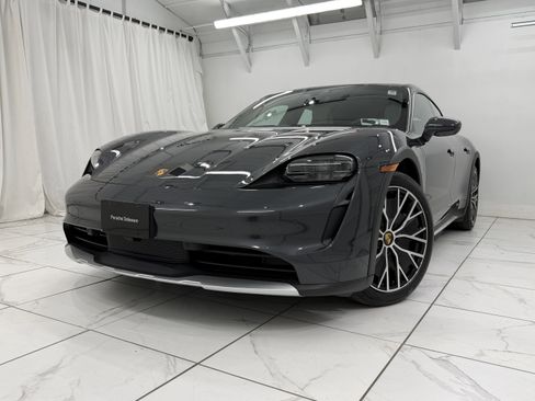 Certified 2023 Porsche Taycan 4 Cross Turismo image 8