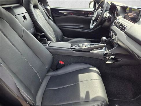 Used 2025 MAZDA MX-5 Miata RF Grand Touring RWD image 18
