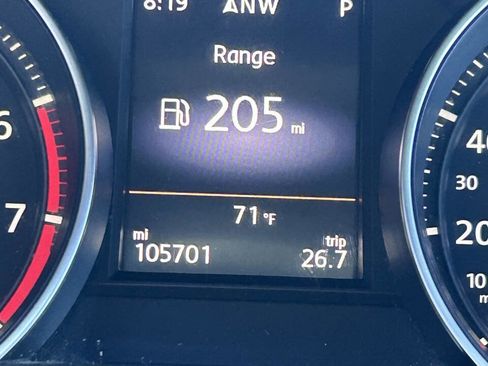 Used 2015 Volkswagen GTI SE image 11