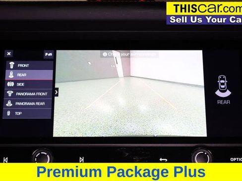 Used 2025 Porsche Macan Turbo AWD/4WD image 17