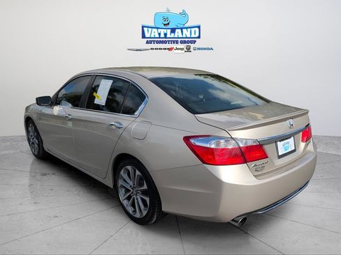Used 2014 Honda Accord Sport image 3