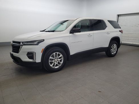 Used 2023 Chevrolet Traverse LS w/ LPO, Floor Liner Package AWD/4WD image 2