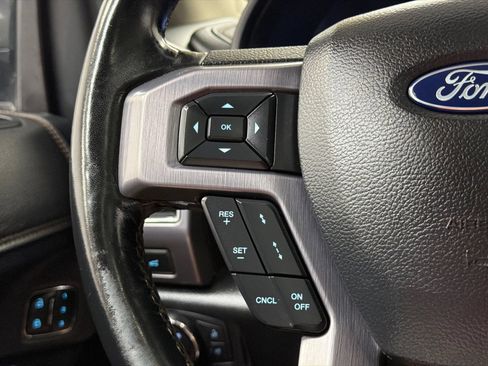 Used 2019 Ford Expedition Platinum AWD/4WD image 25