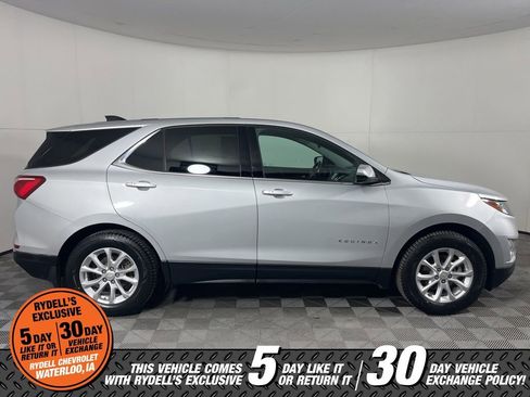 Used 2018 Chevrolet Equinox LT image 3