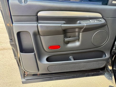 Used 2004 Dodge Ram 1500 Truck 2WD Regular Cab image 18