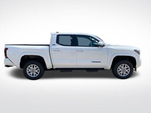 New 2026 Toyota Tacoma SR5 AWD/4WD image 2