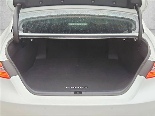 Used 2020 Toyota Camry XSE w/ Driver Assist Package FWD image 6