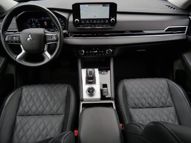Used 2024 Mitsubishi Outlander SEL Black Edition AWD/4WD image 13