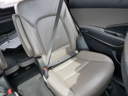 Used 2017 Hyundai Santa Fe Limited AWD/4WD image 14