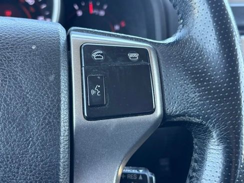 Used 2013 Toyota 4Runner Limited w/ Convenience Pkg AWD/4WD image 18