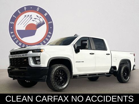 Used 2021 Chevrolet Silverado 2500 Custom w/ Custom Value Package image 2