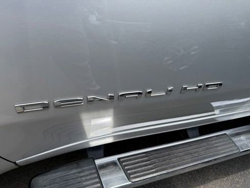 Used 2020 GMC Sierra 2500 Denali w/ Denali Ultimate Package AWD/4WD image 9