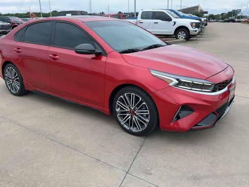 Used 2022 Kia Forte GT w/ GT2 Package FWD image 3