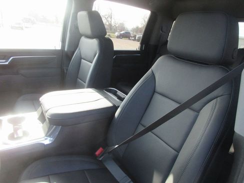 New 2026 GMC Sierra 3500 SLT w/ SLT Premium Package image 11