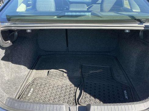 Used 2020 Volkswagen Jetta S w/ Driver Assistance Package image 13