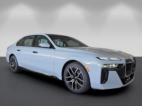 New 2026 BMW 740i xDrive w/ Executive Package AWD/4WD image 1