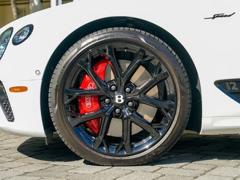 Used 2024 Bentley Continental GT Speed image 15