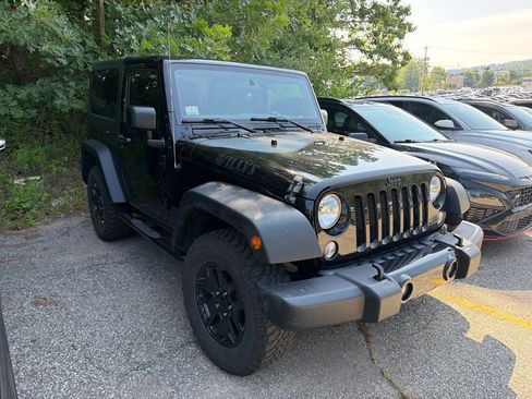 Used 2015 Jeep Wrangler Sport AWD/4WD image 4