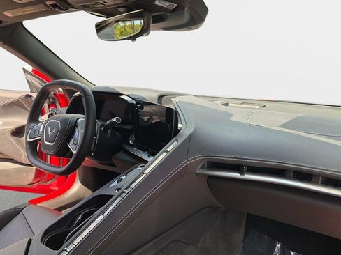 Used 2025 Chevrolet Corvette Stingray Preferred Cpe w/ Battery Protection Package RWD image 26