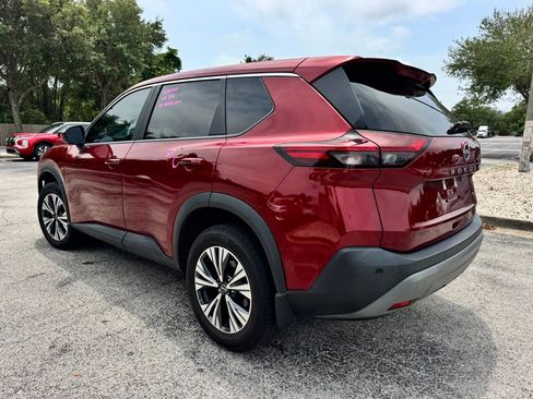 Used 2023 Nissan Rogue SV FWD image 3