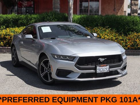 Used 2025 Ford Mustang Coupe RWD image 2