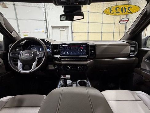 Used 2023 GMC Sierra 1500 SLT w/ SLT Convenience Package image 31