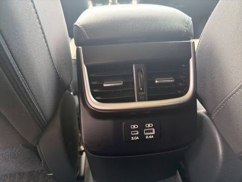 Used 2024 Subaru Outback Premium AWD/4WD image 29